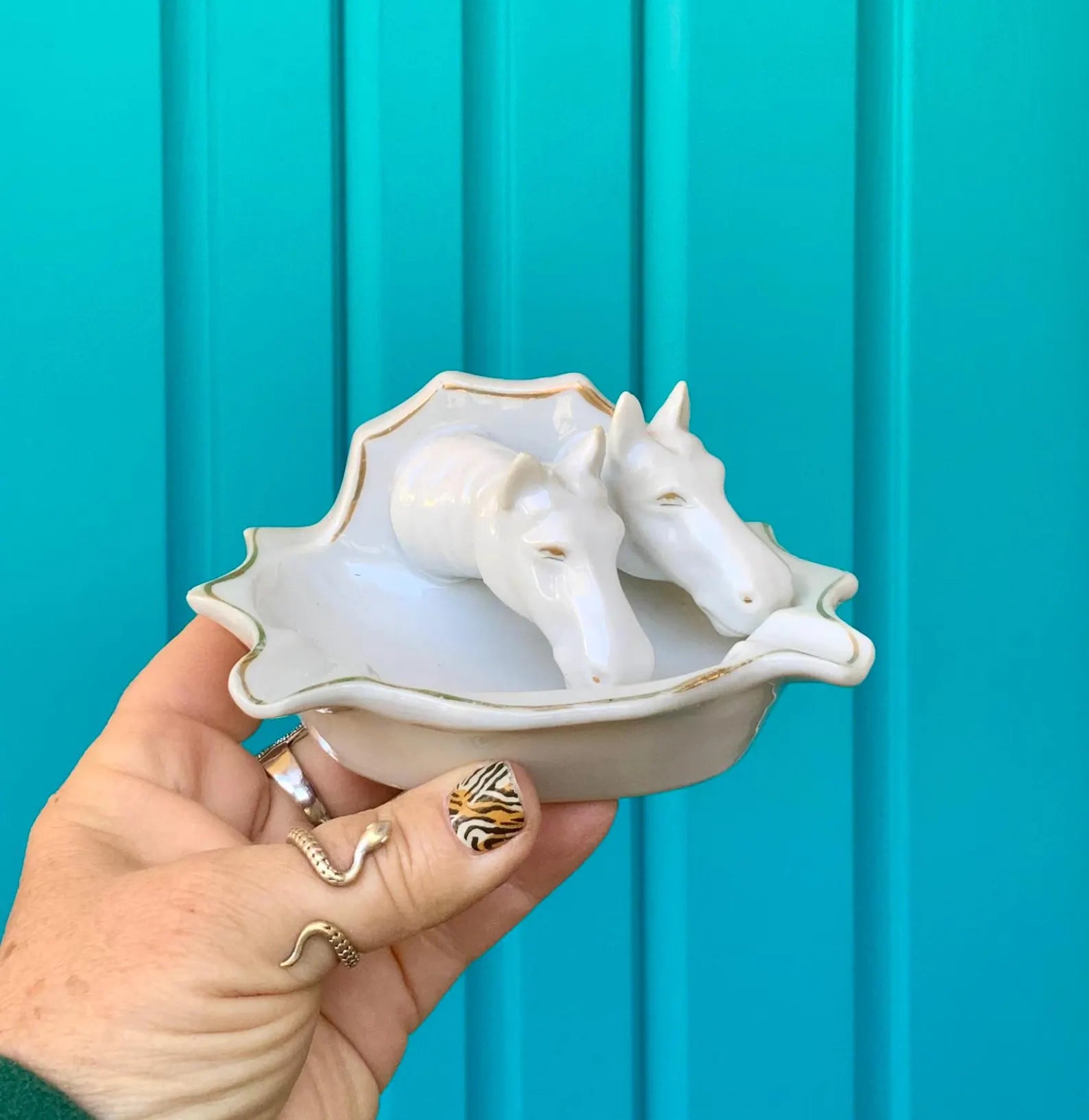 White Horse Ceramic Ashtray-Gifts - Home Goods-Manhattan Saddlery-Manhattan Saddlery